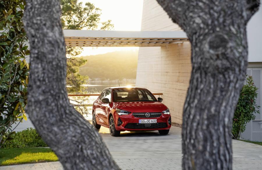  Opel Corsa GS Line (F) 2019 года  (фото 28 из 44)